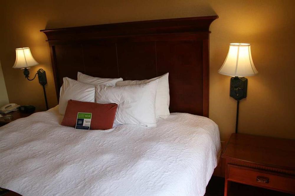 Hampton Inn & Suites Mccomb Pokój zdjęcie
